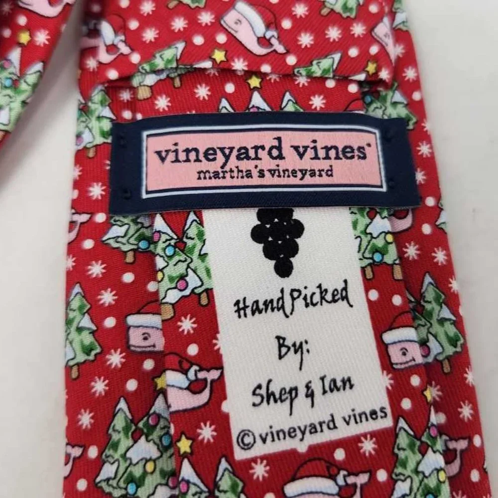 New boys Santa whale Vineyard Vines winter whaleterland Christmas tie